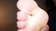 Close up foot fetish on cam