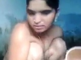 Indian milf bathing and showing her beautiful pussy