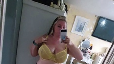 Fat BBW with big boobs masturbating and squirtin on cam