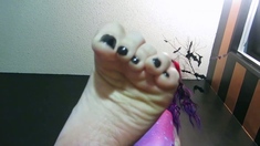 Foot fetish Handjob POV