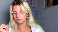 Blonde teen Sierras first erotic masturbation video